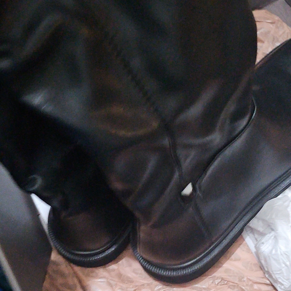 Black Over-the-Knee Women's Boots - Picture 7 of 7